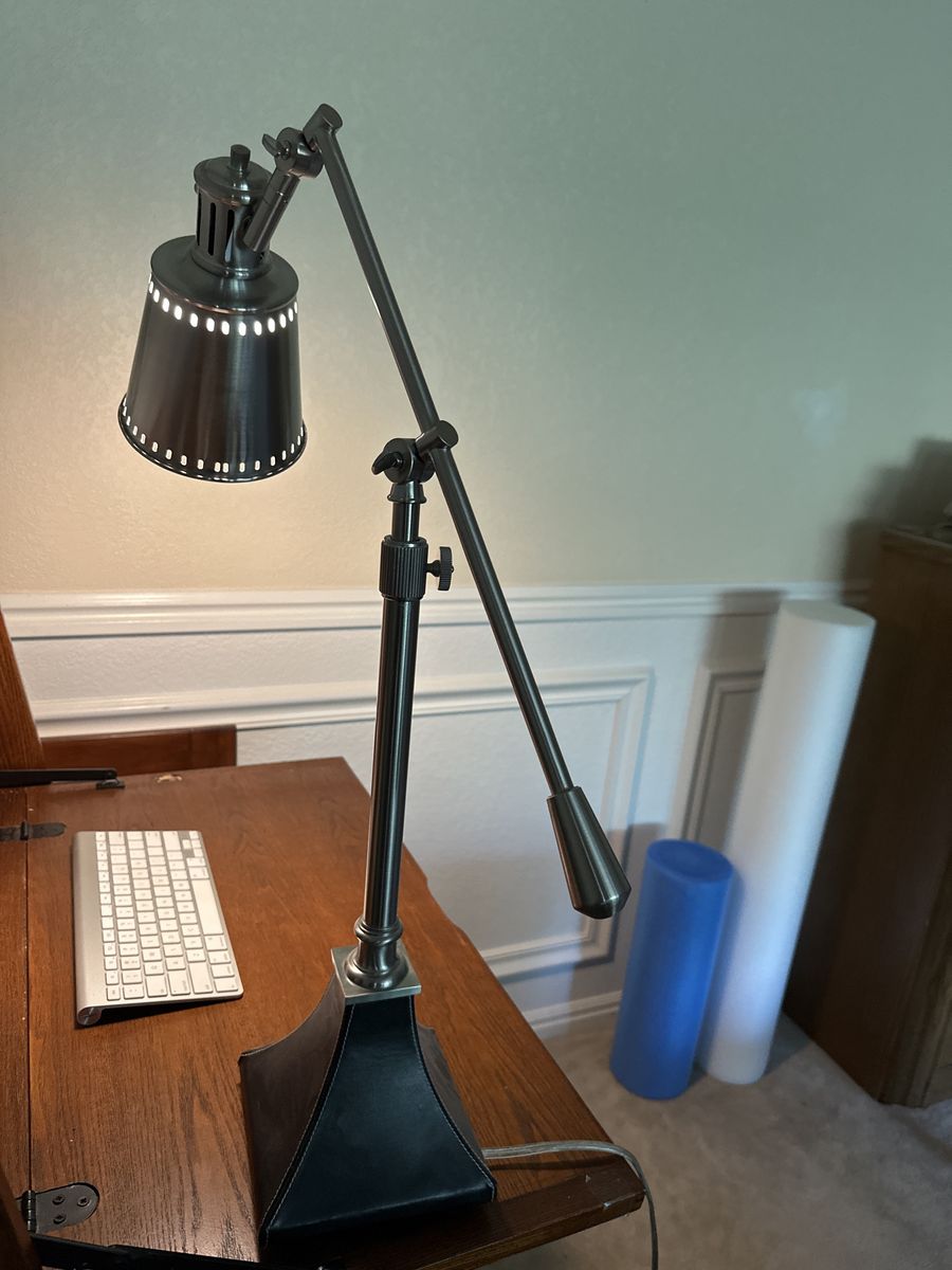 Table lamp