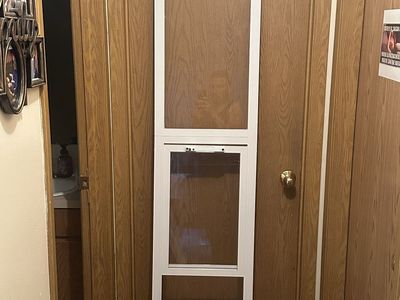Sliding door for dogs