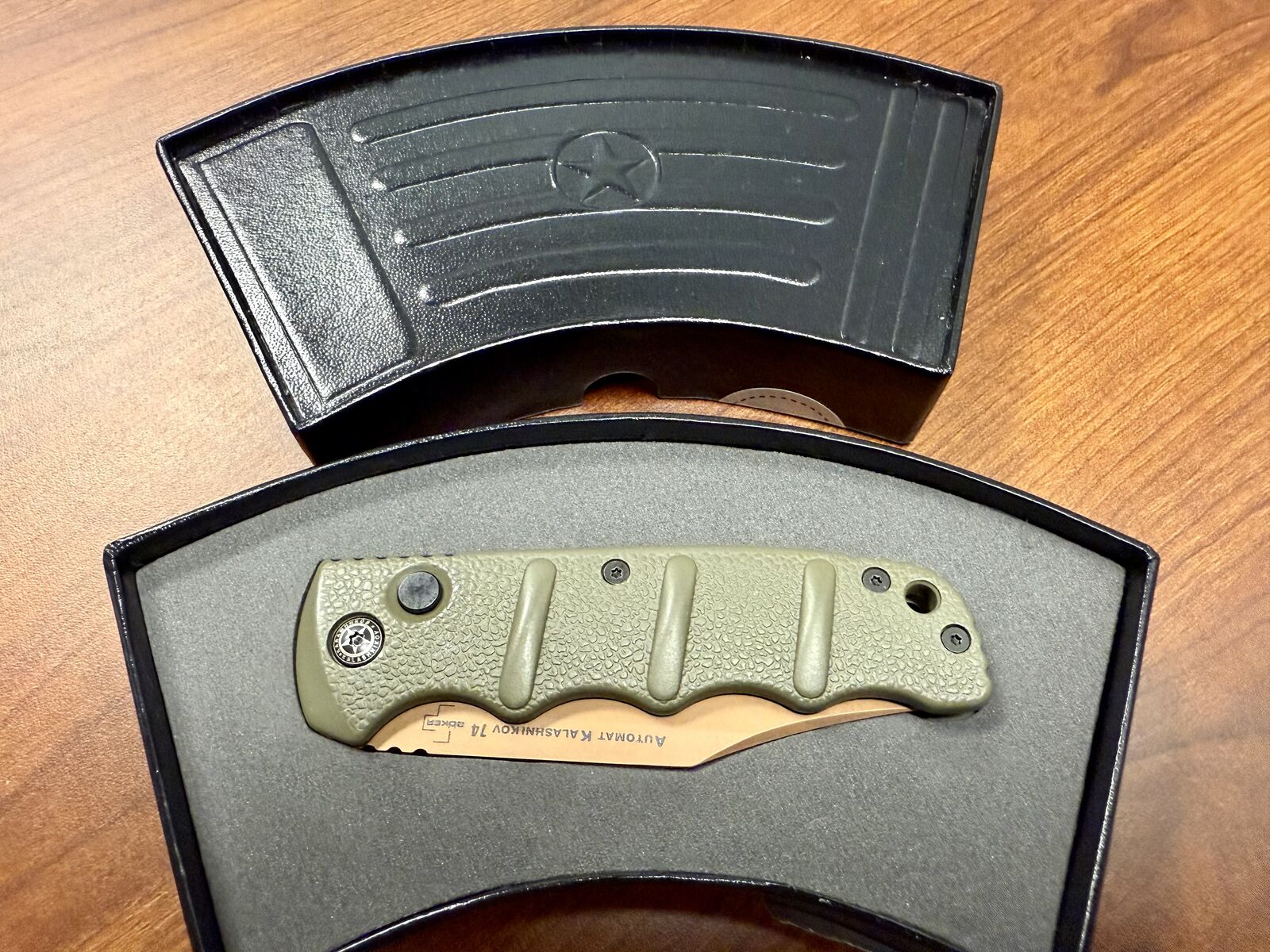 Boker Desert Warrior Kalashnikov Bowie Automatic Knife OD Green (D2 Copper)