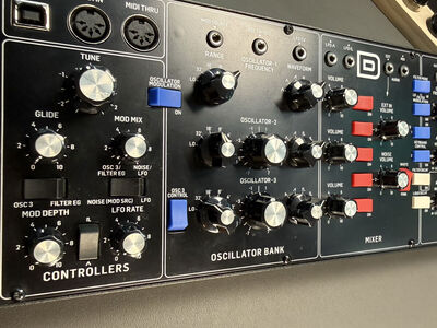 Behringer Model D Analog Synthesizer