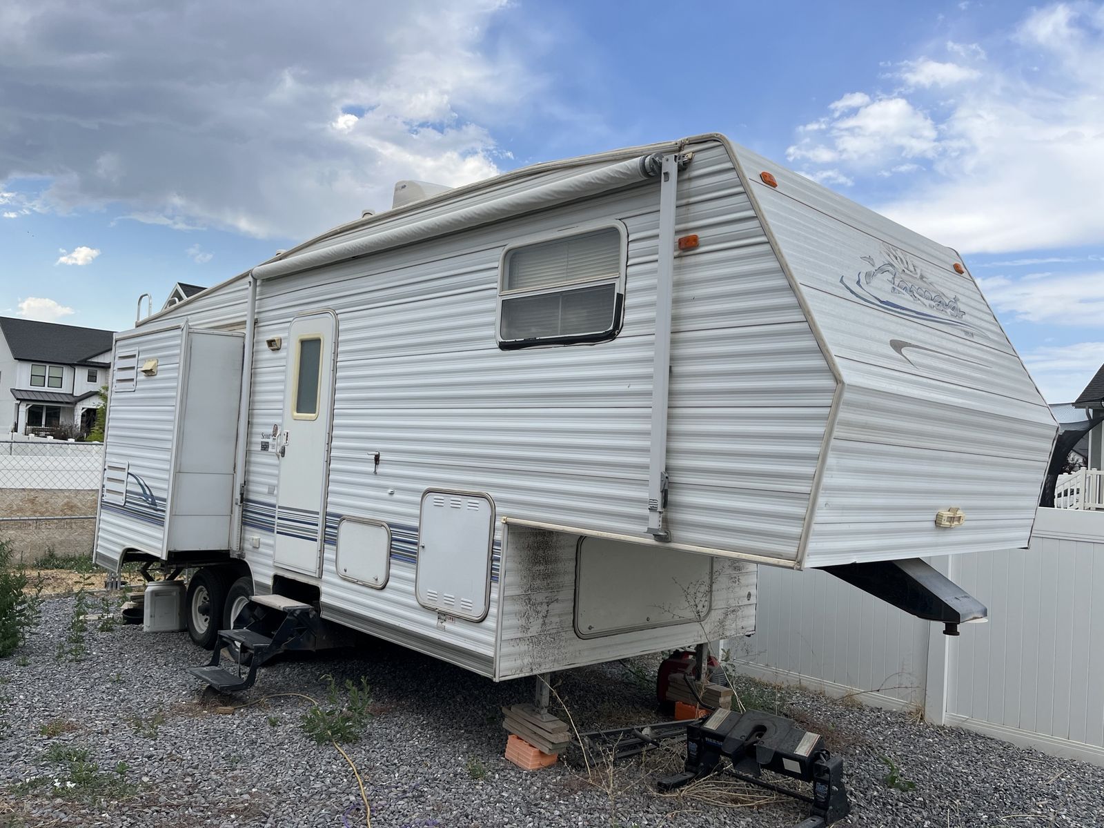 2003 Keystone Nomad fifth wheel