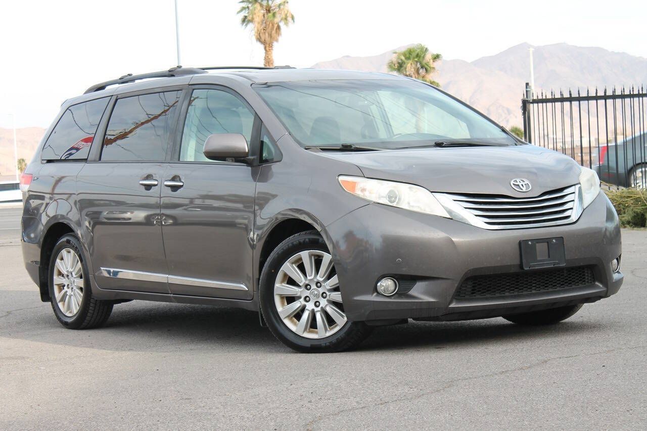 2012 Toyota Sienna Limited 7-Passenger