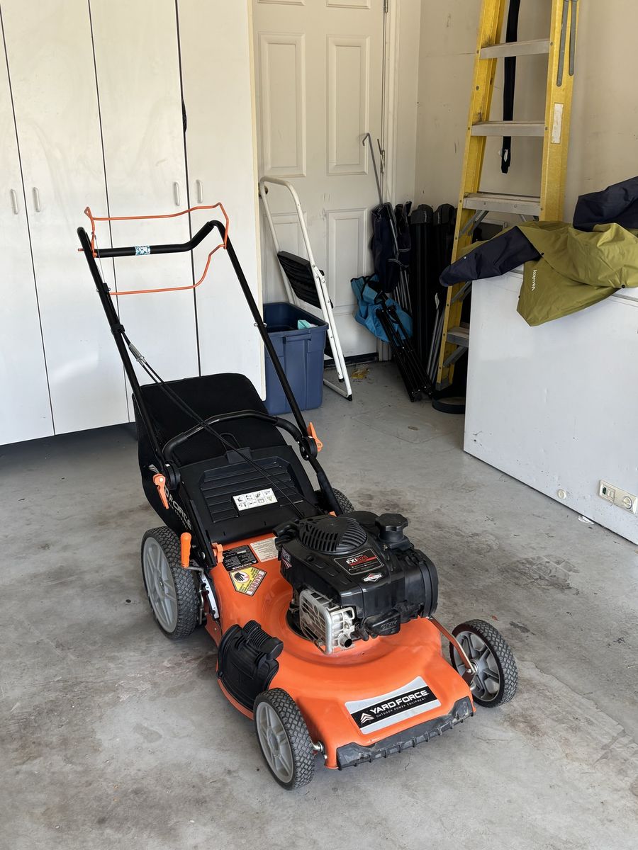 YARD FORCE EXi625 21" 3-in-1 Gas Powered Push Lawn Mower with Bagger