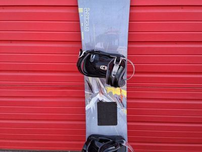 Nice Morrow Fury Snow Board Size 155 With Invation Bindings Good!