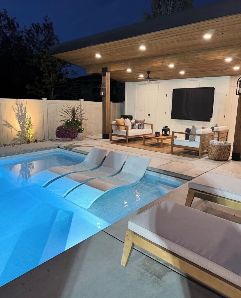 Vinyl Swimming Pools (Sapphire Pools)