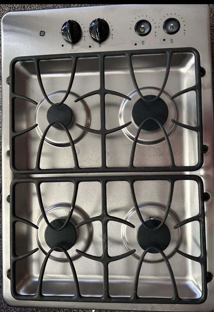 New GE Gas 4 Burner Cooktop