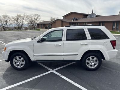 2010 JEEP GRAND CHEROKEE Laredo