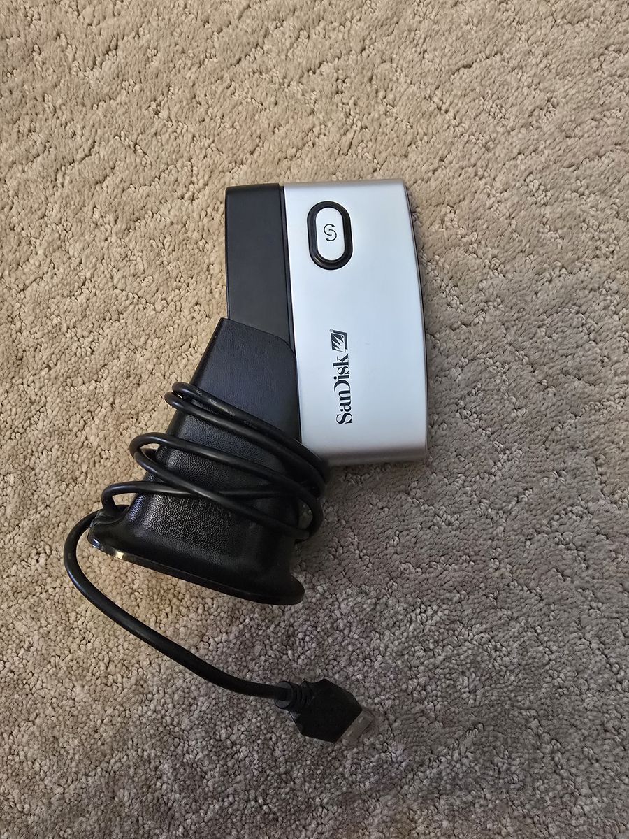 SanDisk 12 in 1 card reader