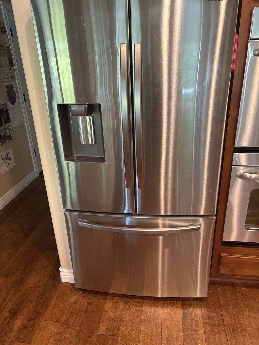 Samsung Counter-Depth French Door Refrigerator - Stainless Steel, Ice & Water Dispenser