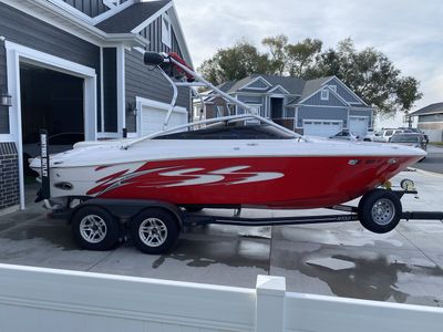 Affordable, Nice Boat w/Low Engine Hours For Sale