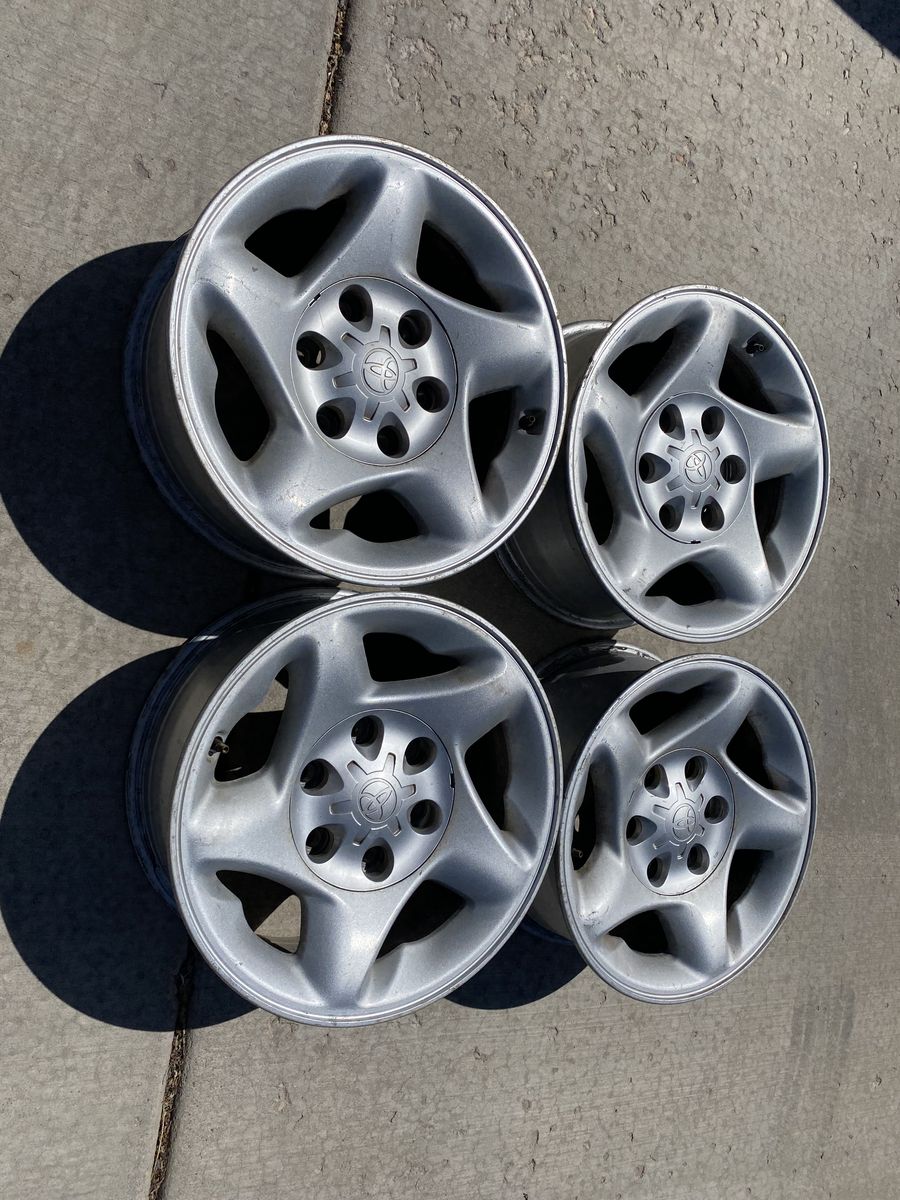 Toyota 4Runner/Tacoma “16” aluminum wheels