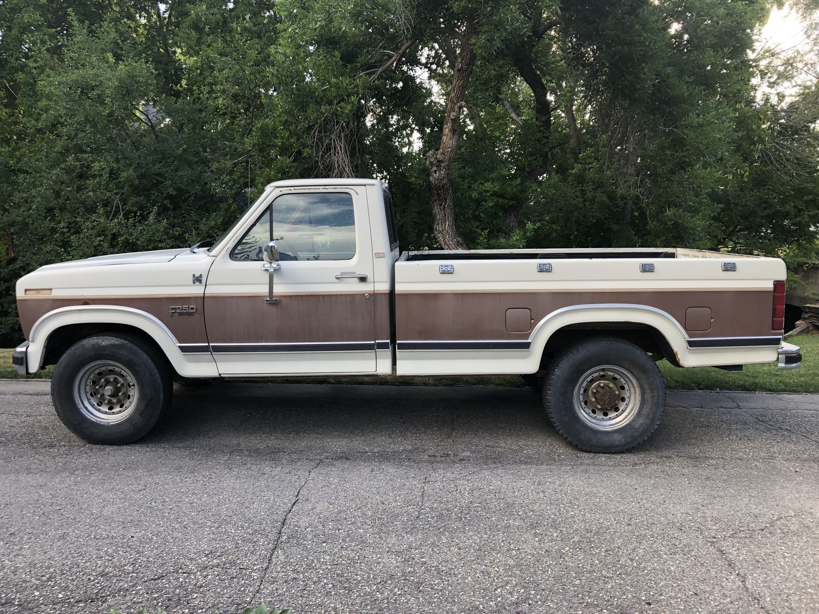 1986 Ford F-250 XLT