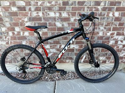 Large Fuji Nevada 1.0 Hardtail Mountain Bike