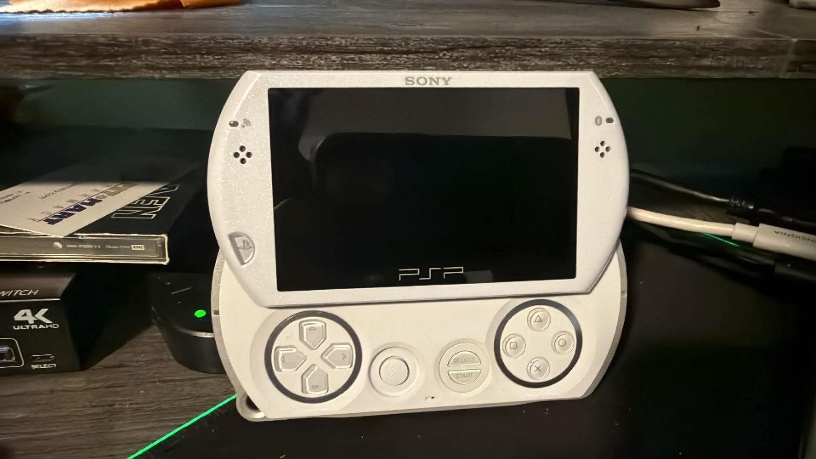 Pearl PSP Go