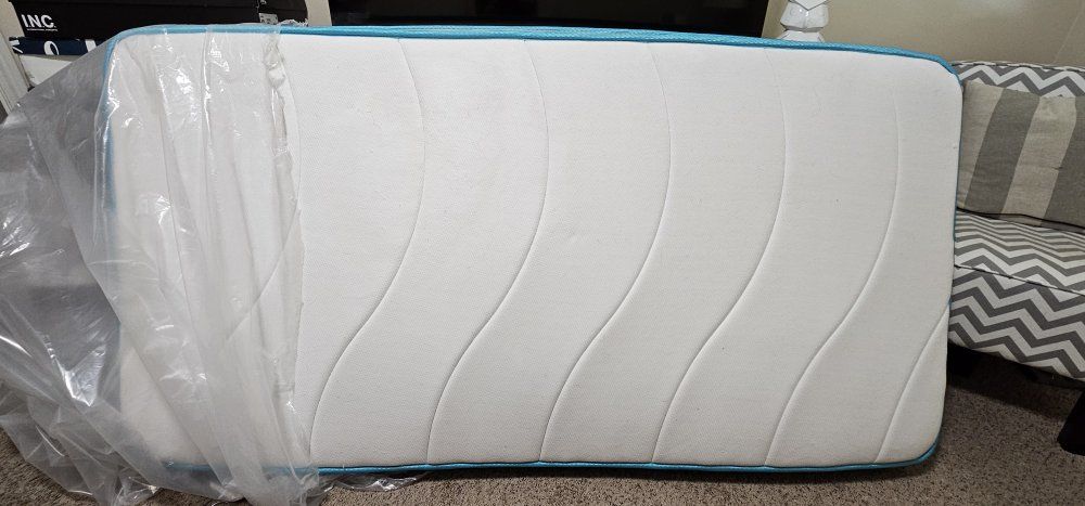 TWIN SIZE MATTRESS 50 OBO