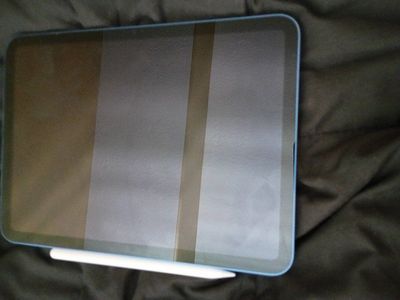 ipad (A16) 128GB with apple pencil comes with it too.