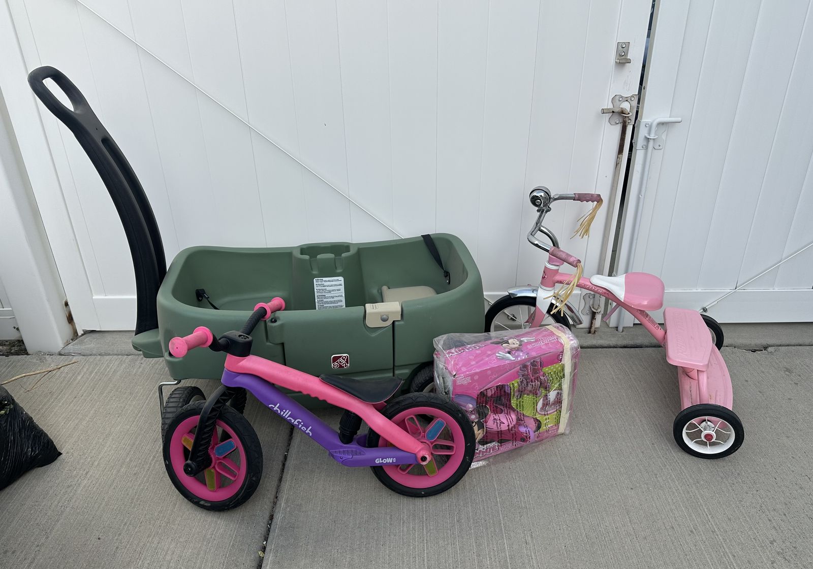 Outside toys—pink!