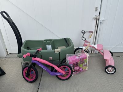 Outside toys—pink!