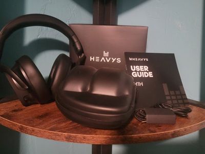 HEAVYS H1H Over-Ear Headphones with Hard Carrying Case and Original Box