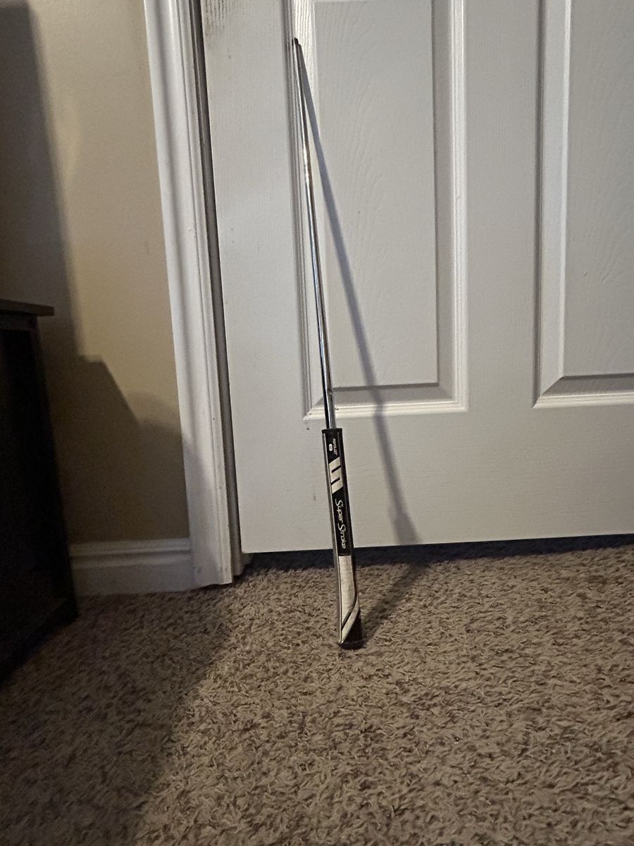 Kids putter shaft with super stroke grip