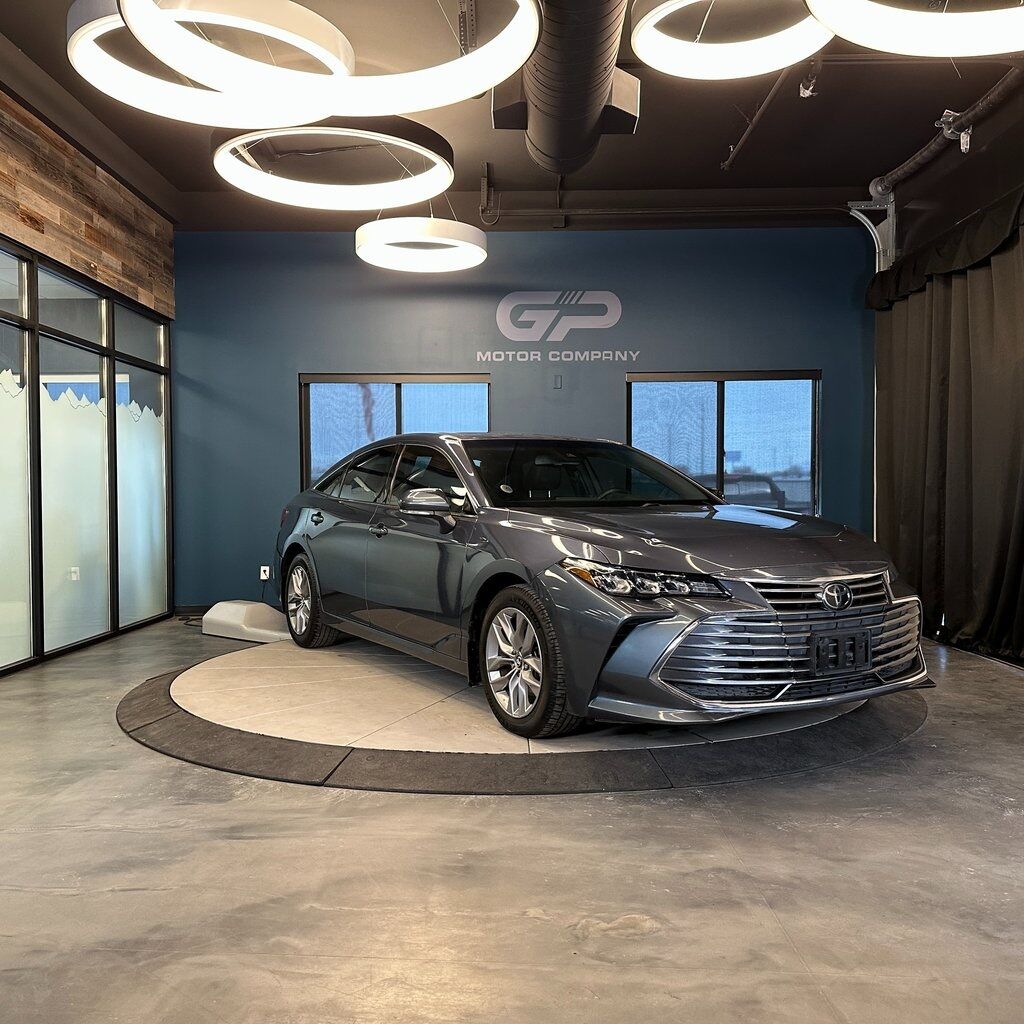 2020 Toyota Avalon XLE