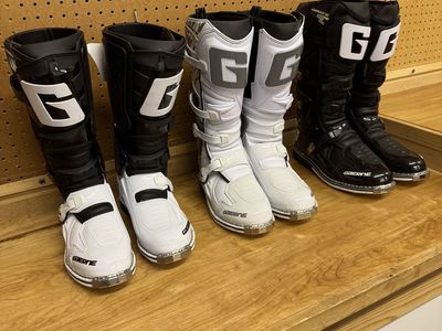 Gaerne boots size 10.5 11 13 EU 45 46 48 SG-10 SG10 Fastback motorcycle dirtbike