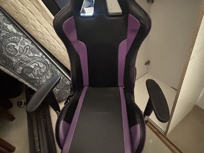 GTRACING Gaming Chair Black/Purple Ergonomic Racing Style Recliner w/ Footrest