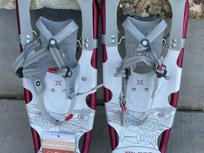 NEW Tubbs Women's Xplore Snowshoes Red Size 25