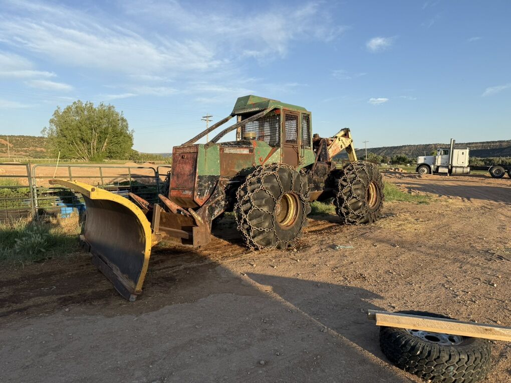 TIMBERJACK 380A Logskidder