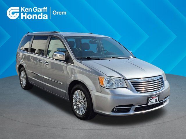 2013 Chrysler Town and Country Limited