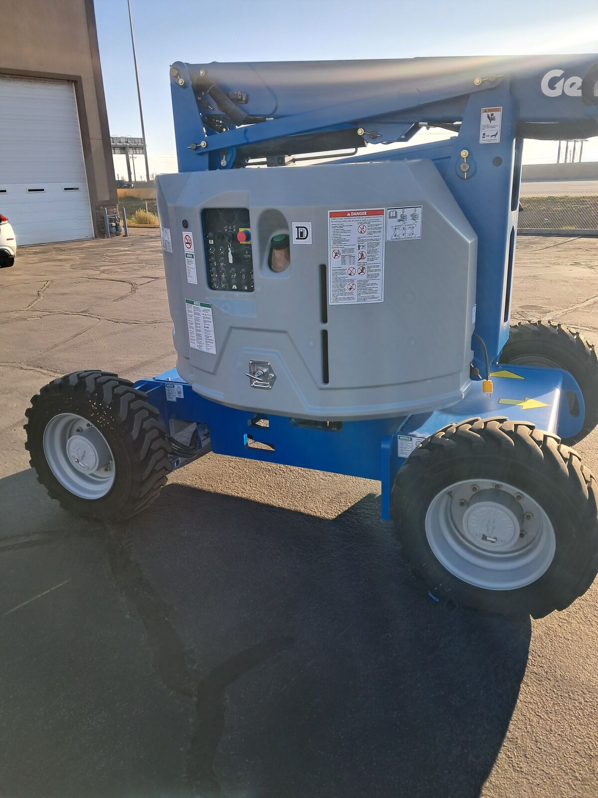 GENIE 2014 Z-34/22 BOOM LIFT 4X4