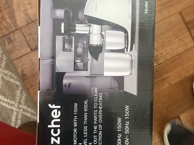 NEW Juicer