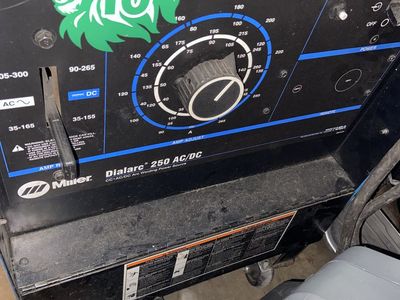 Miller DialArc 250 AC/DC Stick Welder