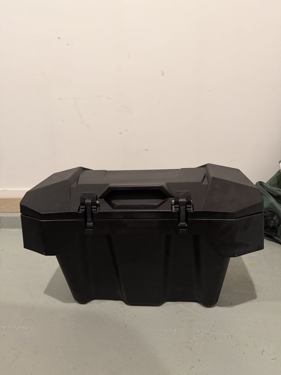 Main image 3