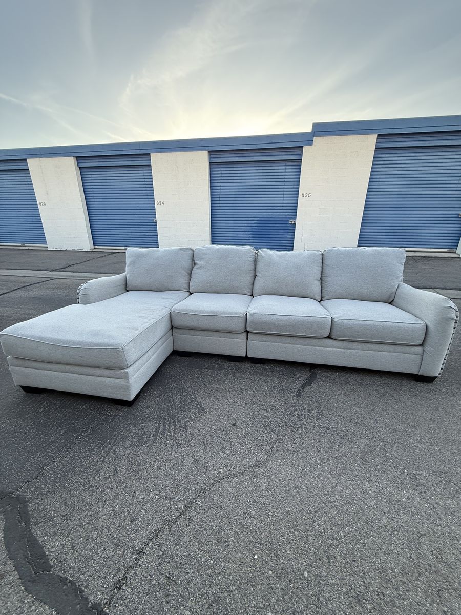 Gray sectional couch - Free delivery!