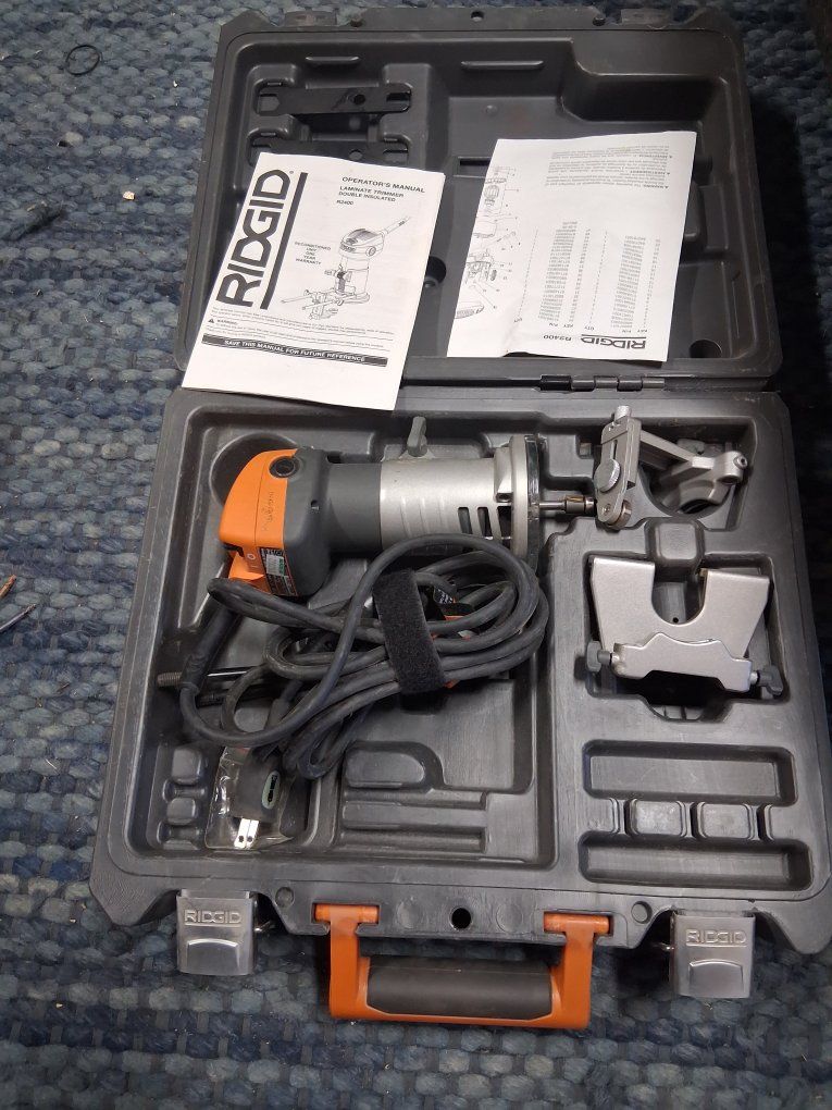 Ridged Model R2400 Small Router Like New!