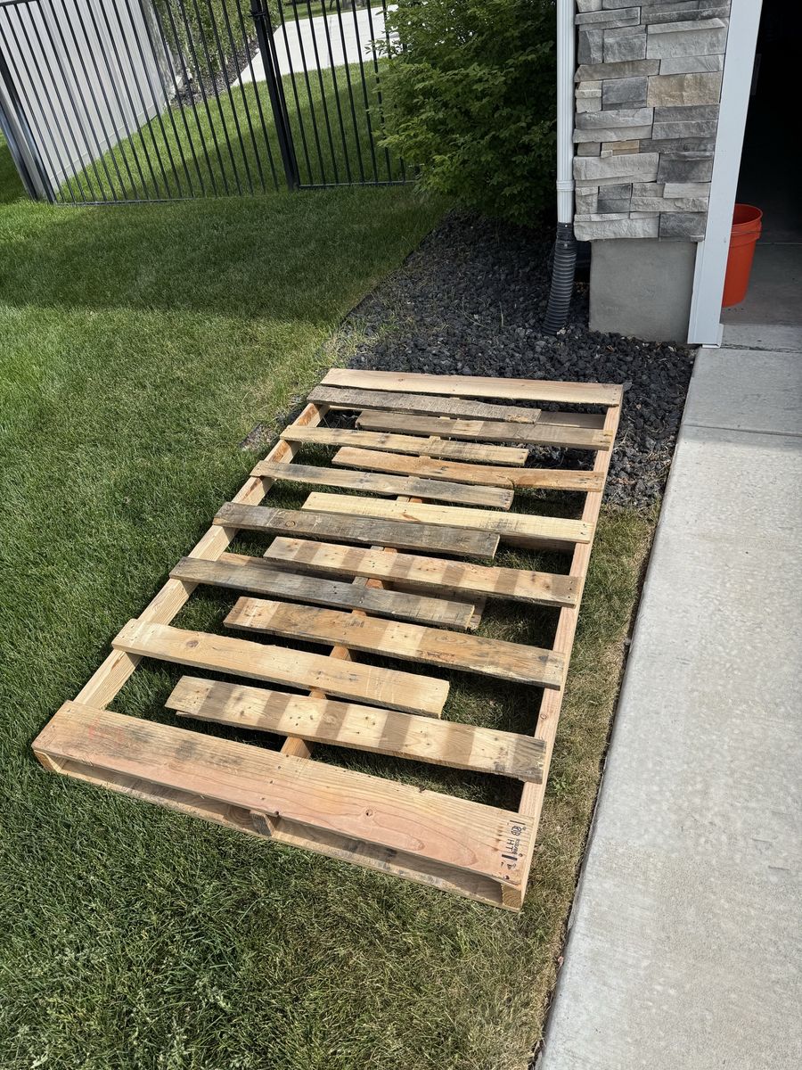 Free Wooden Pallet - Used