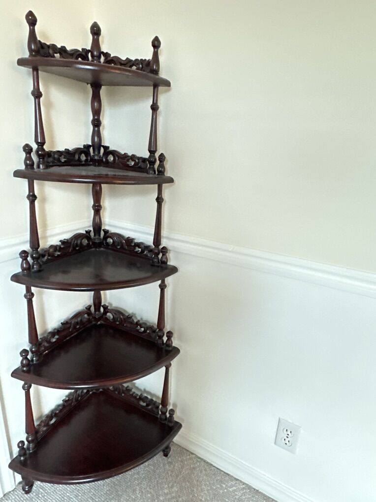 Victorian style corner rack