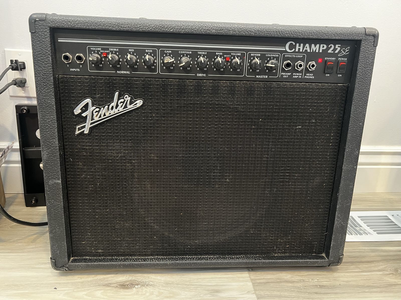 Fender Champ 25 SE Tube Combo Guitar Amplifier