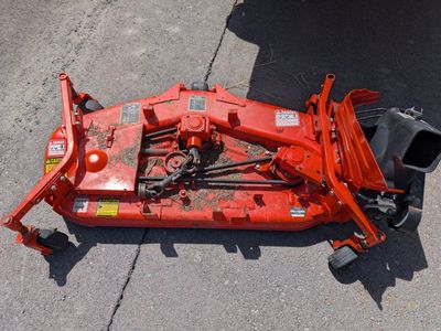 Kubota Mid Mount Mower Deck