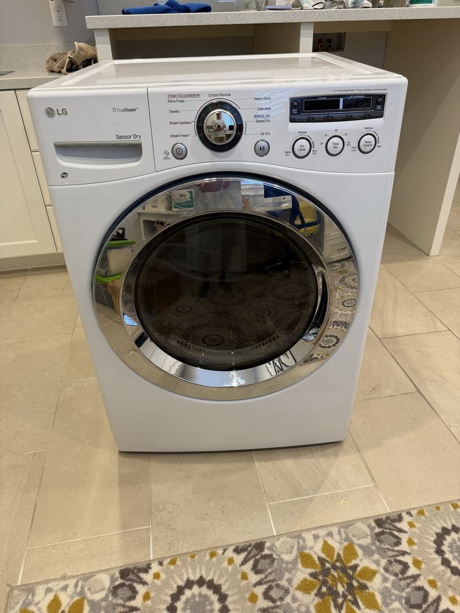 LG DLEX5000W 7.3 Cu. Ft. White gas Dryer with TrueSteam Sensor Dry