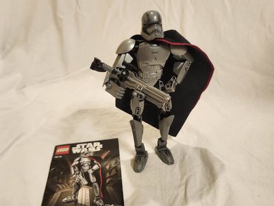 LEGO Star Wars 75118 Captain Phasma – 100% Complete w/ Instructions