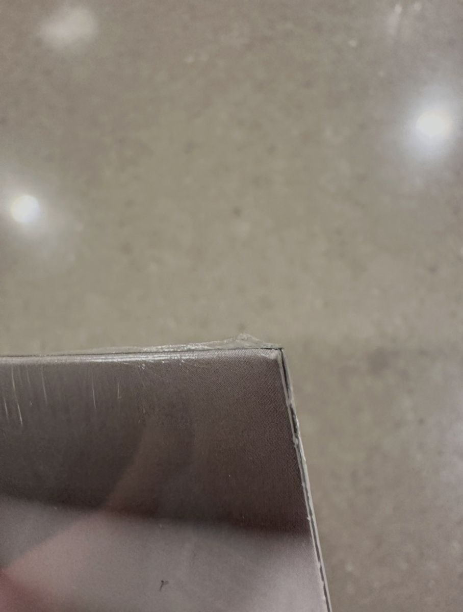 Main image 7