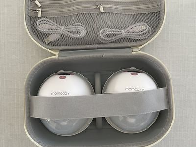 Momcozy M5 Hands-Free Wearable Breast Pump
