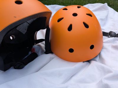 2 Kids Helmets Bright orange