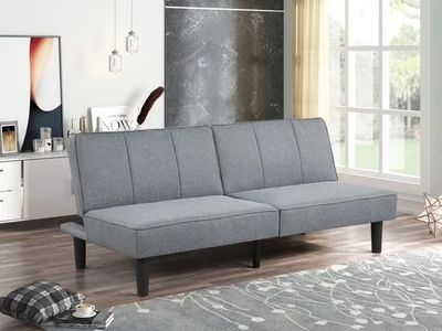 Sofa Mainstays 66" Studio Futon.