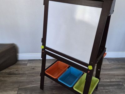KidKraft Easel
