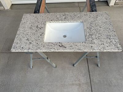 43 Granite Bathroom Countertops