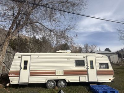 1980 Travel Trailer 25 Ft