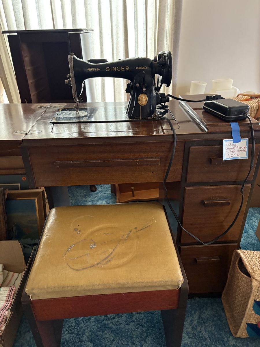 Vintage Singer Sewing Machine